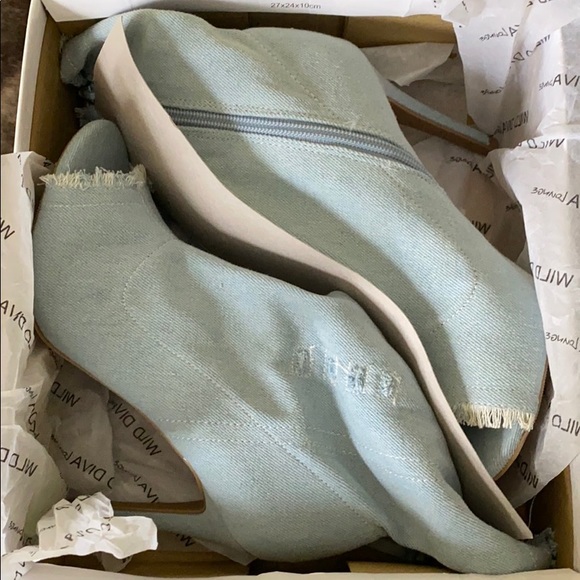 Heels - Picture 1 of 2